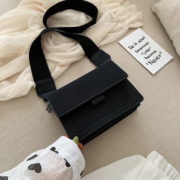 Small bag women 2019 new Korean version of small square bag wide shoulder strap fashion Joker shoulder Messenger bag